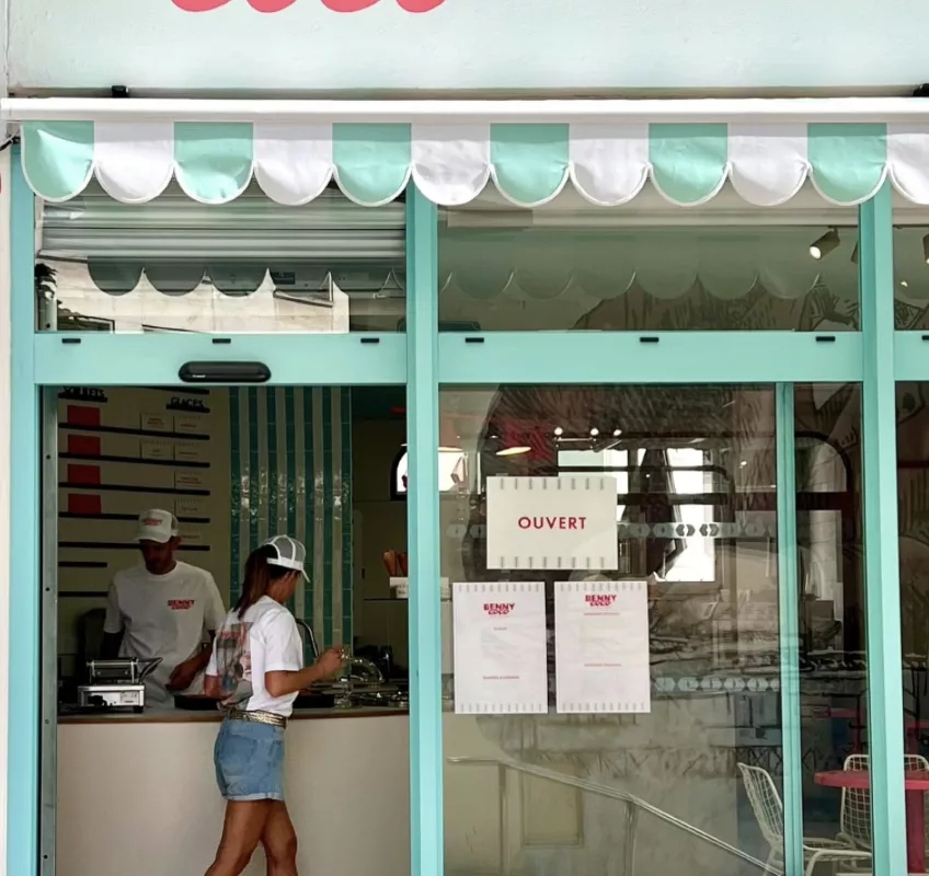 Boutiques, showrooms, épiceries — Mokcha Studio